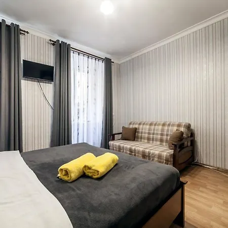 On Staroyevreiska Street