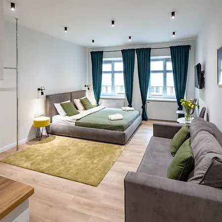 On Staroyevreiska Street