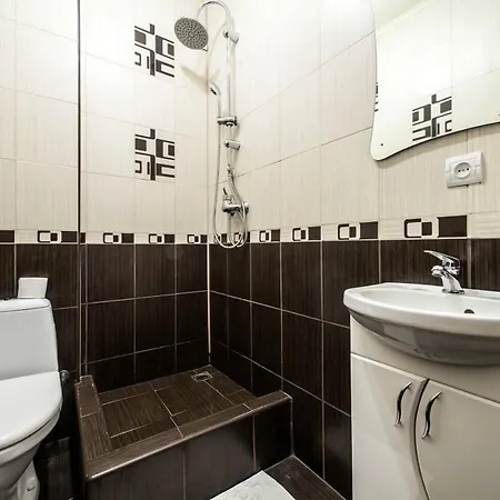 On Staroyevreiska Street شقة *