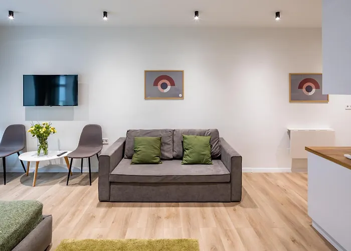 Апартаменти On Staroyevreiska Street