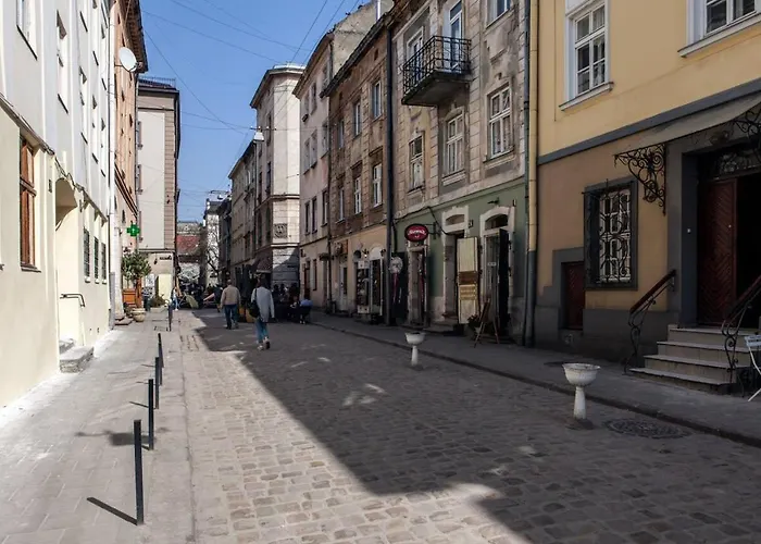 On Staroyevreiska Street