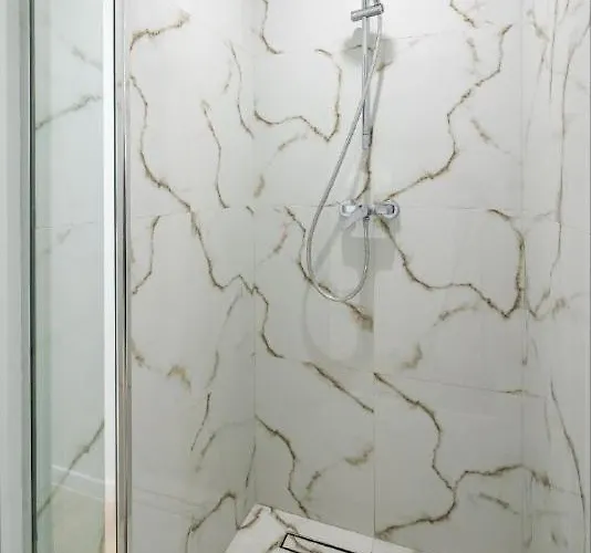 Apartamento On Staroyevreiska Street *