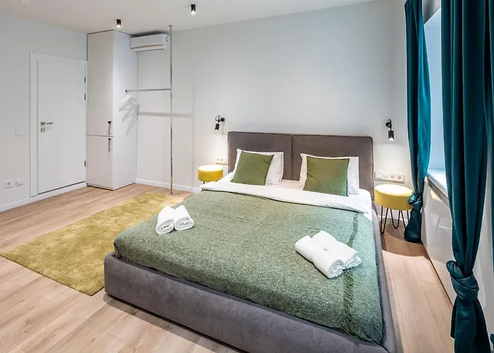 Apartamento On Staroyevreiska Street *