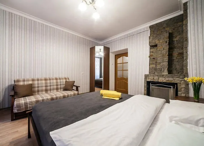 Apartamento On Staroyevreiska Street