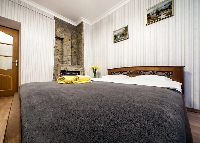 On Staroyevreiska Street * Leópolis